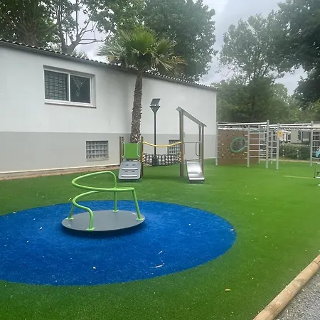 Mobilhome Ligaropa Climatisé 3 Ch 6 Pers Des 7 Fonts Camping Agde