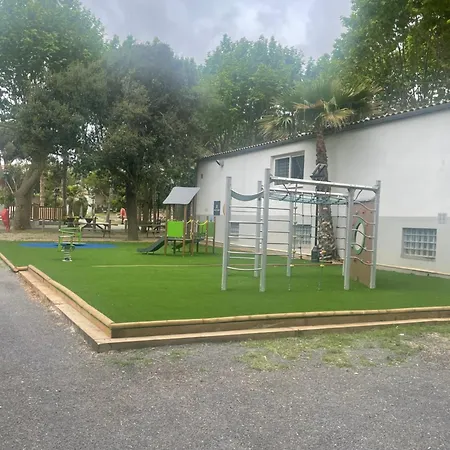 Camping Mobilhome Ligaropa Climatisé 3 Ch 6 Pers Des 7 Fonts Agde