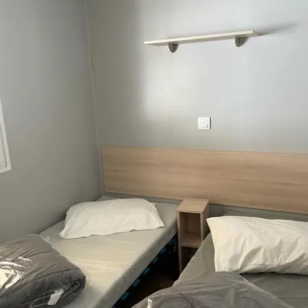 Camping Mobilhome Ligaropa Climatisé 3 Ch 6 Pers Des 7 Fonts Agde